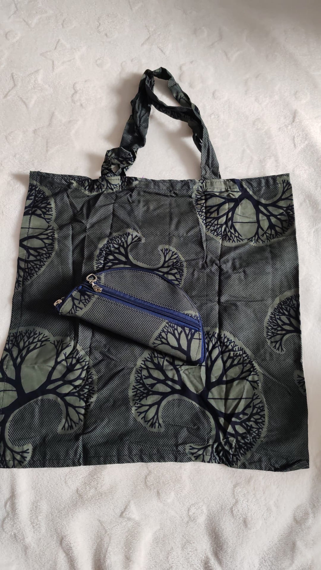 Sac de courses surprise forme demi-lune